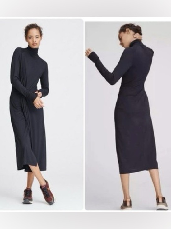 rag & bone Dresses & Skirts - Rag & bone Black Long-Sleeve Turtleneck Midi Dress size large